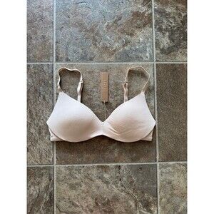 Skims Wireless Form Push-up Bra Sand Size 32B